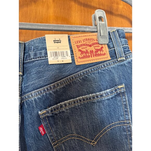 NWT Levi's Womens Medium Wash Distressed Low Pro Straight Size 29 Jeans - Picture 6 of 8